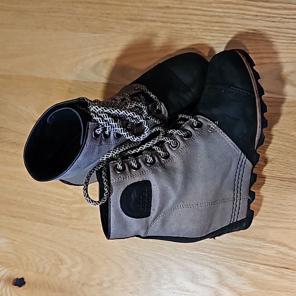 Sorel Women's PDX Boot Size 8 Wedge Heel Lace Up Bootie Black Leather Tan Canvas